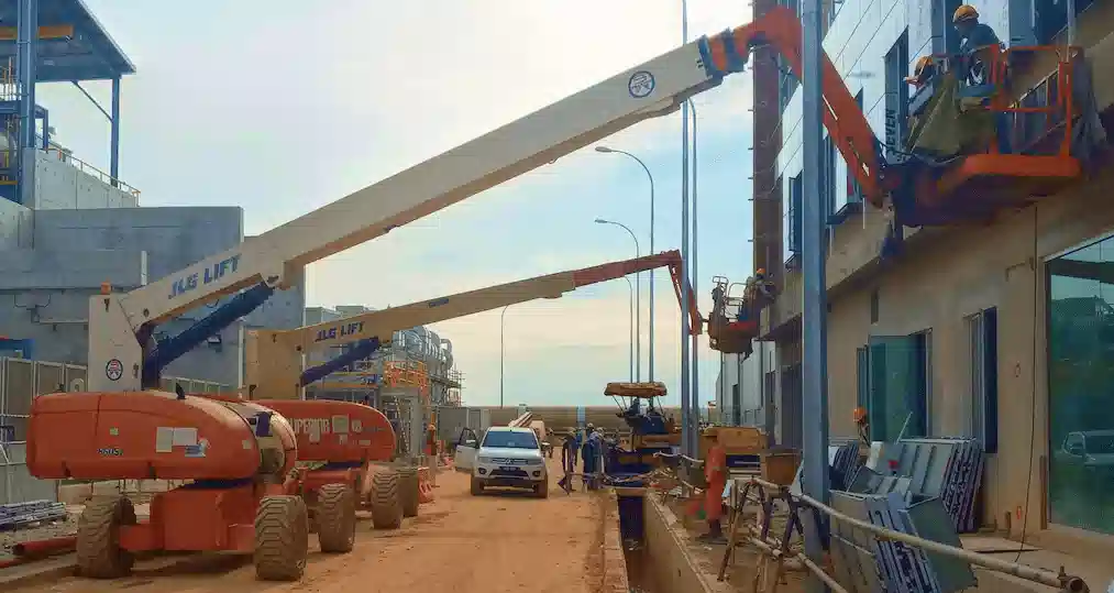 Boom Lifts at Power Plant