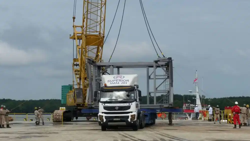 Low Loader Trailer for Transport