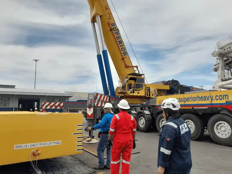 Crane rental and logistics for the Oil & Gas industry in Johor Bahru